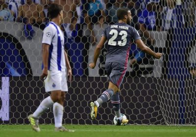 بشكتاش يضرب بقوة ويقترب من لقب الدوري التركي