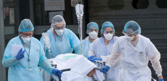 كورونا يتفشى في مصر ويحصد الأرواح