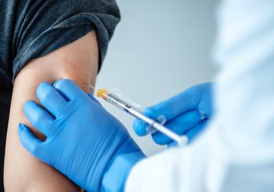 الهند تسمح بمنح لقاحات كورونا للبالغين