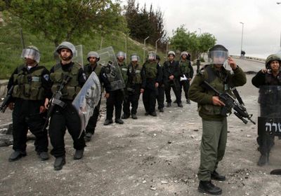  الاحتلال الإسرائيلي يعتقل أربعة شبان فلسطينيين من حي بشير