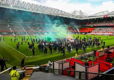 رسميا.. مباراة يونايتد وليفربول لن تقام اليوم