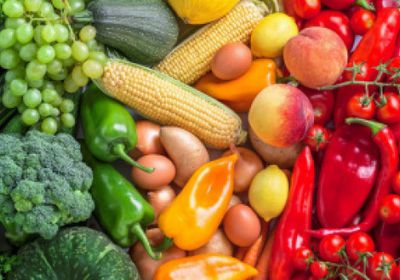  استقرار أسعار الخضروات والفواكه بأسواق عدن اليوم الإثنين