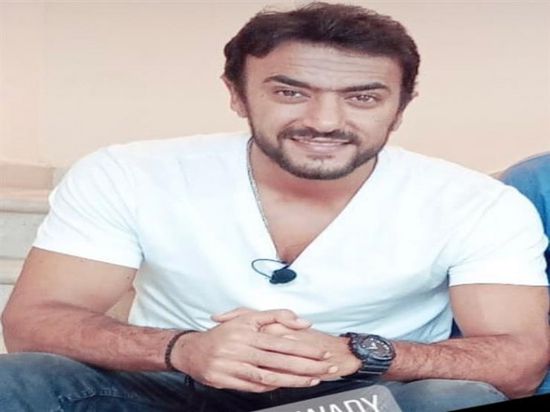 بعد نجاح شخصية "سيف الخديوي".. أحمد العوضي ينشر فيديو لطفل يقلده