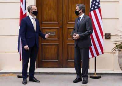 وزير خارجية بريطانيا يرحب بنظيره الأمريكي: علاقتنا وثيقة