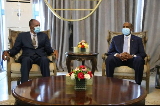  الرئيس الإريتري يبدأ زيارته الرسمية للسودان لبحث عدد من القضايا المشتركة