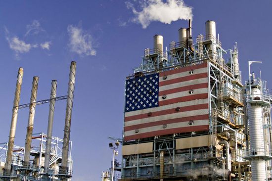 انخفاض مخزونات النفط الخام بأمريكا 7.7 مليون برميل