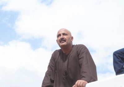 أحمد السقا ينشر صورة جديدة من كواليس "نسل الأغراب"