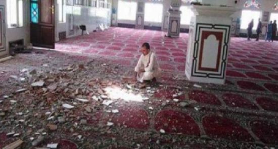 جرائم وحشية في الشهر الكريم.. ماذا فعل الحوثيون بالمساجد في رمضان؟