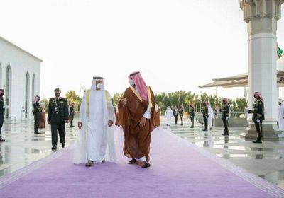 السعودية تعتمد اللون "البنفسجي" لسجاد استقبال ضيوف الدولة