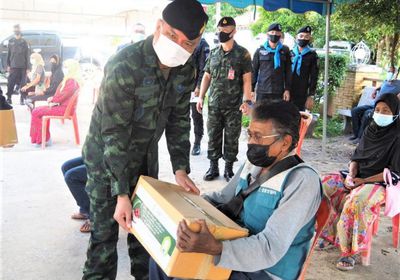   "الشؤون الإسلامية السعودية " تختتم برنامج خادم الحرمين لتفطير الصائمين في تايلاند