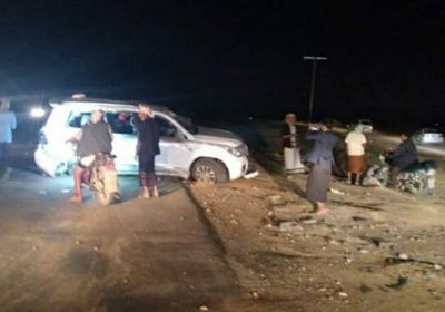 خسائر مادية في حادث مروري على طريق بعتق