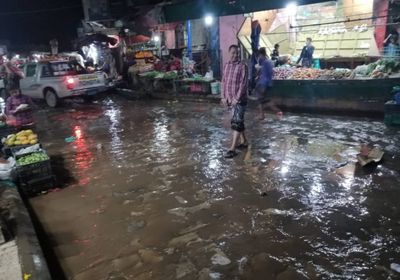 الحبيلين تغرق تحت الأمطار ومرافقها "خارج الخدمة"