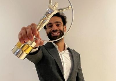 صلاح يتوج بجائزة لوريوس للإلهام الرياضي