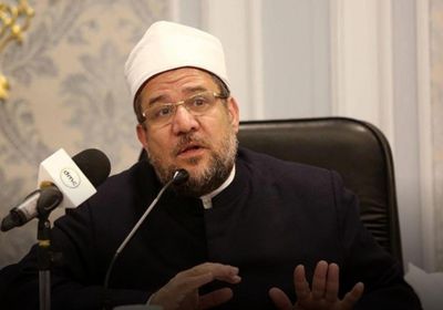 قرارات حاسمة للجنة إدارة أزمة كورونا بالأوقاف المصرية: غلق مساجد وإنهاء خدمة