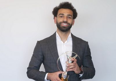 صلاح يوجه عدة رسائل بعد فوزه بجائزة لوريوس للإلهام الرياضي