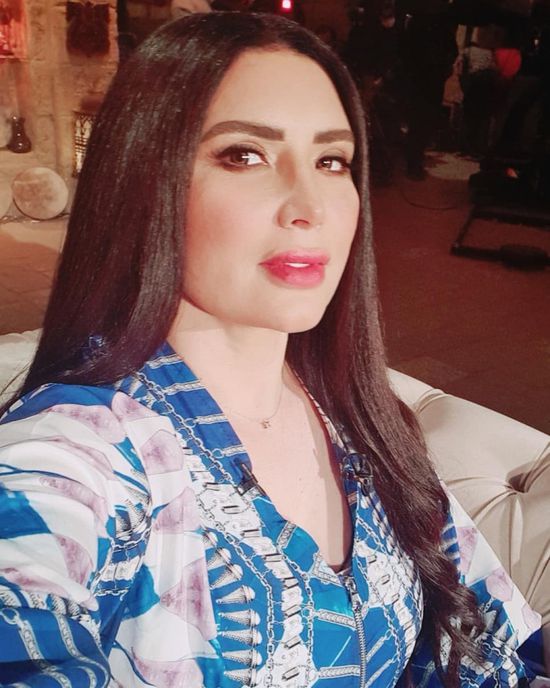 "لما تعجز عن التعبير عن إعجابك".. عبير صبري تشيد بمسلسل "لعبة نيوتن"