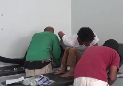 شاهد.. انفجار لغم حوثي في طفلين بالخوخة