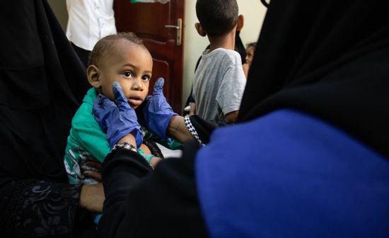 "الدولية للهجرة" تدعم مرافق صحية في عدن بالأدوية