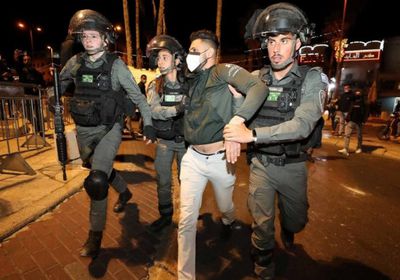 تجدد الاشتباكات في القدس ووقوع عشرات الإصابات