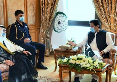  رئيس الوزراء الباكستاني يبحث مع أمين عام منظمة التعاون الإسلامي مكافحة الإسلاموفوبيا