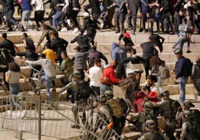  تجدد الاشتباكات في القدس وسقوط 14 جريحًا