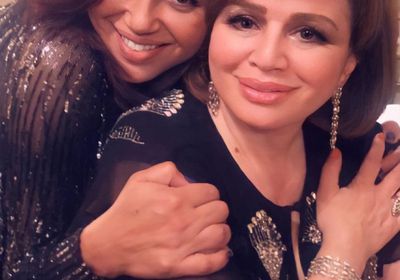 إلهام شاهين تهنئ شقيقتها بعيد ميلادها