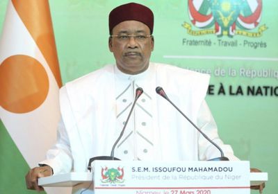 الرئيس النيجري يجتمع مع رئيس المجلس العسكري الانتقالي في تشاد