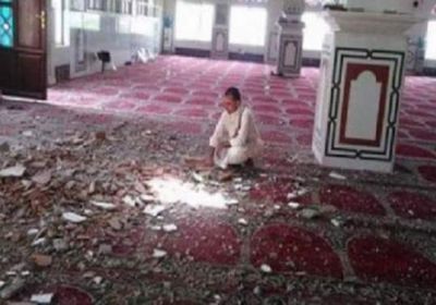 دماء على أبواب المساجد.. الحوثي يخشى انفجار الغضب في صنعاء