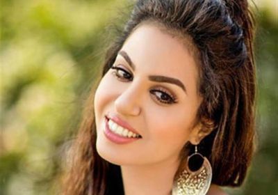 نسرين أمين تتلقى لقاح كورونا