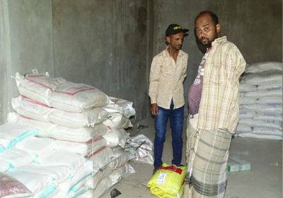 "انتقالي حالمين" يعايد على أسـر الشهداء بمواد تموينية