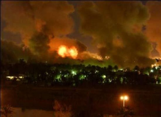 المقاتلات الإسرائيلية تقصف مبنى يضم شركات إعلامية بغزة