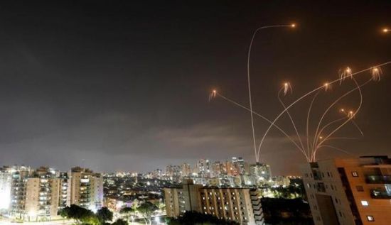 بعد قصف "الجوهرة".. غزة ترد على إسرائيل بـ220 صاروخًا