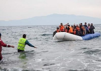 خفر السواحل التونسي يوقف 42 مهاجرًا غير شرعيًا