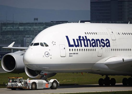 شركة "لوفتهانزا" الألمانية تُعلن تعليق كافة رحلاتها إلى تل أبيب