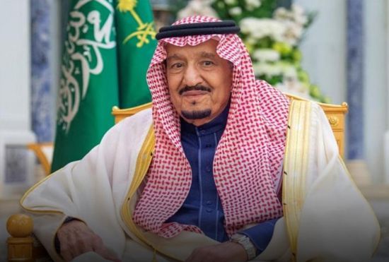 العاهل السعودي يتلقى اتصالا هاتفيا من رئيس الوزراء العراقي