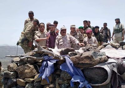 قيادي بـ "الانتقالي" يزور القوات الجنوبية في جبهة كرش