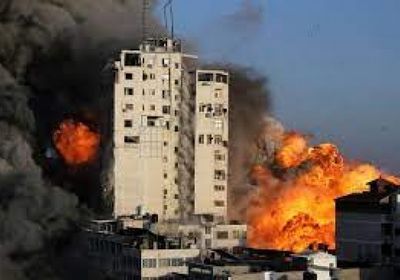 غارة إسرائيلية تدمر بنك الإنتاج الوطني بغزة
