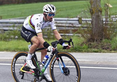 بطل العالم للدراجات يعلن غيابه عن أولمبياد طوكيو