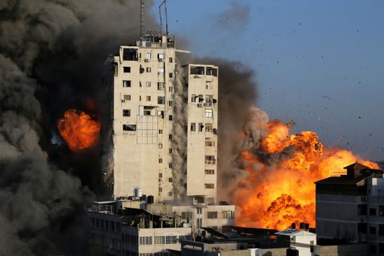 طائرات إسرائيلية تقصف منزلاً بحي الشجاعية في غزة
