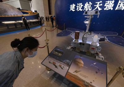 هبوط مركبة فضاء صينية بنجاح على سطح المريخ