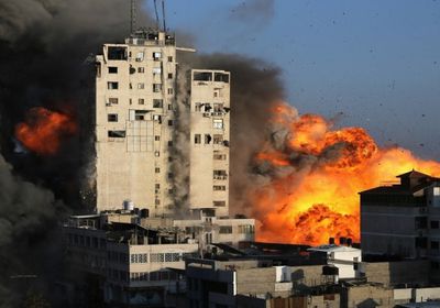  الطائرات الإسرائيلية تستهدف برج سكني آخر غربي غزة