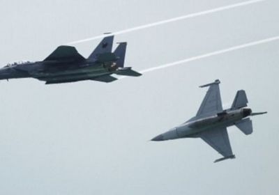 الطيران الإسرائيلي يستهدف الشوارع المؤدية لمستشفى الشفاء بغزة