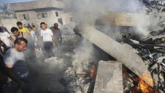 قصف إسرائيلي يسقط إصابات بدير البلح