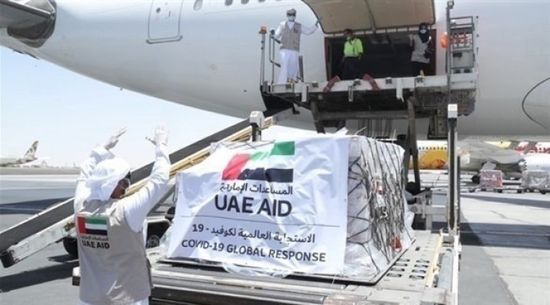  الإمارات ترسل 48 طنا من المواد الغذائية إلى إندونيسيا