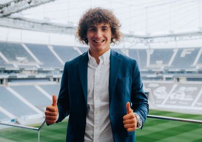 آينتراخت فرانكفورت يضم موهبة فالنسيا