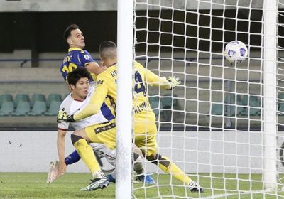 بولونيا يفرض التعادل على فيرونا بالدوري الإيطالي