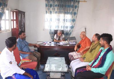 انتظام العاملين في مكتبي الصحة والأشغال بالشحر