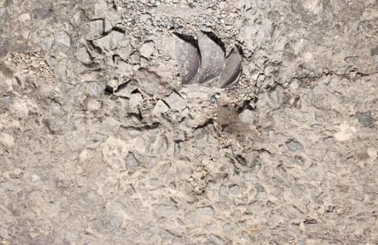 اكتشاف مقذوفين من مخلفات الحوثيين في تبن