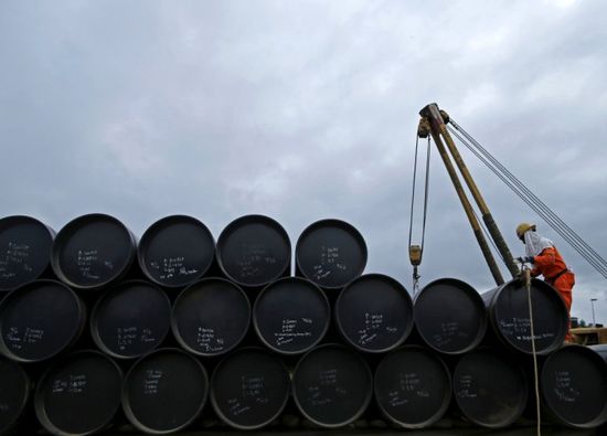  ارتفاع إصابات كورونا في آسيا تهوي بأسعار النفط ‏