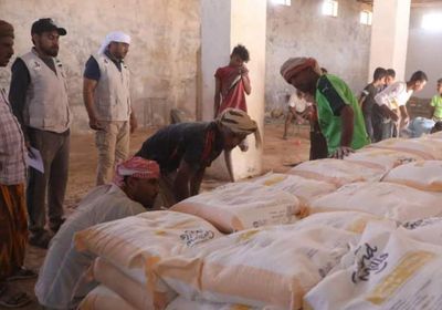 بالصور.. مساعدات إماراتية لـ 14 منطقة شرق سقطرى